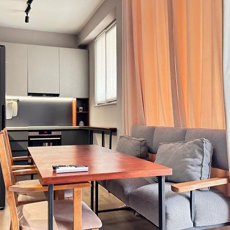 Terrace Flat In Heart Of Tirana Appartement Buitenkant foto